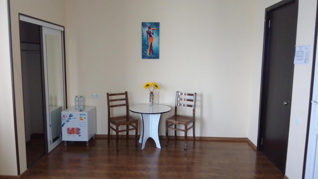 Telav Holl Hotell Telavi Exteriör bild